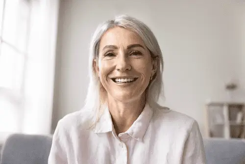 Amelia-RevaNail-Happy-Customer